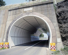 建岩トンネル内装 建岩トンネル内装