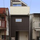 第二種中高層地域という斜線の厳しいエリアにおいて間取りの工夫をして建てた、ホーメイの3F建てDhシリーズです。 アイキャッチ画像 第二種中高層地域という斜線の厳しいエリアにおいて間取りの工夫をして建てた、ホーメイの3F建てDhシリーズです。 アイキャッチ画像