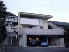 神奈川県川崎市 地下室付事務所併用住宅 ... 傾斜地の擁壁を解体し地階にする