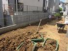 さいたま市 お庭全体の土を鋤取り。 さいたま市 お庭全体の土を鋤取り。