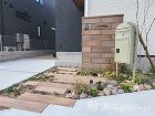 ナチュラルな雰囲気で植栽とマッチする門柱 草津市 ナチュラルな雰囲気で植栽とマッチする門柱 草津市