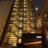 裏通り側外観(夜景)<br />
2つの屋外階段が並列する、個性的なデザインに。 裏通り側外観(夜景)<br />
2つの屋外階段が並列する、個性的なデザインに。