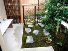 自然素材にこだわった、緑あふれる小さな露地 (須賀川市-S様邸) 自然素材にこだわった、緑あふれる小さな露地 (須賀川市-S様邸)