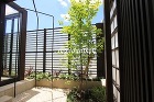 環境変化にも応じた目隠しの高さです 環境変化にも応じた目隠しの高さです
