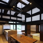 食堂・台所・板間・和室が田の字に並びます 食堂・台所・板間・和室が田の字に並びます