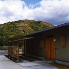 紀州の山並みに馴染む屋根の住まいです 紀州の山並みに馴染む屋根の住まいです