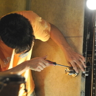 ドア部品,フロアヒンジ,ドアクローザ,東京都,東村山市,東久留米市,清瀬市,小平市,東大和市,所沢市,西東京市,国分寺市,国立市,立川市,武蔵村山市,小金井市,三鷹市,武蔵野市,府中市,調布市,練馬区,杉並区,埼玉県