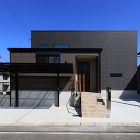 施工ギャラリー｜ 名古屋、春日井、一宮で... 極上のブラックなファサードが醸し出す、ア...