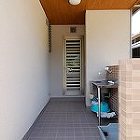 写真：軒下の流し＆足洗い