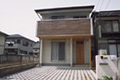 主な仕事1　一戸建ての住宅（八島建築設計... /img/okegawa/okegawa-ext_SS.jpg