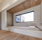 中庭のある平屋 house-mti | ... https://pie-jp.com/wp/wp-content/uploads/h-mti-ldk03.jpg