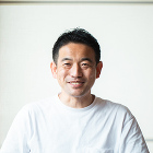 スタッフ紹介 | やどり-創建舎（そうけ... https://www.soukensya.jp/wp/wp-content/uploads/2019/04/staff-img1-4.jpg