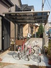 おしゃれな枕木リフォーム工事【かっこいい... 自転車置き場に屋根