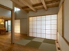 香芝市「孫を迎える終の棲家」施工事例｜東... https://www.solarcom.jp/wp-content/uploads/2025/01/IMG_3998.jpg