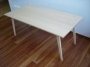 ハードメープルダイニングテーブル
