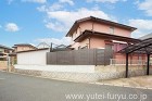 デザインウォールと樹脂フェンスでつくるセ... セミクローズ外構