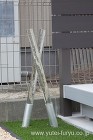 モノトーンでまとめたシックなデッキ ラス...
