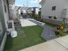 川越市U様邸 既存のデッキと違和感のない... 川越市 お庭完成 サイクルポートに続くタ...