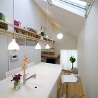 スキップフロアの家/白金台の高級住宅(犬... カウンター