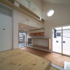 スキップフロアの家/白金台の高級住宅(犬... リビング