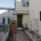 天空からの光を楽しむ家｜天窓｜トップライ... 玄関