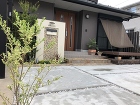山口市M様邸 玄関周りがイメージ一新　ド... https://gardena.co.jp/wp-content/uploads/2019/03/IMG_0667-2.jpg