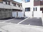 駐車場 アスファルト舗装 塗り壁 四国化成 ニュー美ブロ 木調アルミ角柱