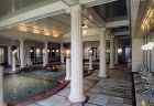 ギリシャ柱 | イオニア式  エンタシス (円柱・丸柱) 浴場例  