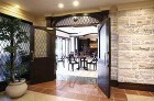 Manor House トラットリア「コリントス」