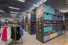 ASICS FACTORY OUTLET軽井沢プリンスショッピングプラザ アパレルの内装・外観画像