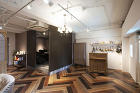 private salon and S