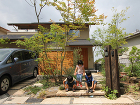 景色を存分に楽しむ傾斜地利用の家（奈良県... https://www.woodlife-core.co.jp/wp/wp-content/uploads/2020/01/1-46-1.jpg