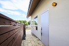 家族やゲストをやさしく出迎えるアプローチの画像