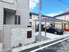 うまく活用できていなかったスペースが機能... 石貼りの門柱がおしゃれなナチュラルモダン...