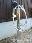 ウリン材をランダムに組み合わせた門柱がお... ウリン材をランダムに組み合わせた門柱がお...