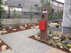ナチュラルな雰囲気のミニロックガーデン　大津市