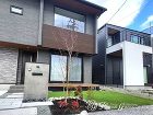 モダンで使いやすい外まわりにリフォーム ... 大判タイルで上質な雰囲気に仕上げた門柱 ...