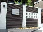 プロヴァンス風ナチュラルガーデン　大津市... シンプルモダンな門柱