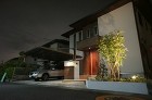 魅惑の輝きクリスタルガラスの柱 Gロッド... 見る角度によってたくさんの表情を見せる門...