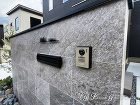 高級感のある大判タイルを使った門柱 守山... 高級感のある大判タイルを使った門柱 守山...