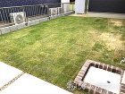 ナチュラルモダンな平屋建てのオープン外構... ナチュラルモダンな平屋建てのオープン外構...