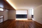 吉祥寺の家 | 中川龍吾建築設計事務所（... http://atelier-nak.sakura.ne.jp/wp/wp-content/uploads/2019/02/kichi-liv09b-web.jpg