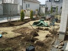 館林市W様邸|ウッドデッキを軸に家族を繋... 芝の整理