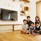 木材の心地よさを活かしたシンプルな住まい... /photo/gallery/6/ga68_slide_s_1.jpg