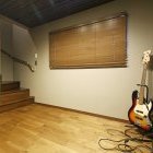 健やかな暮らしを実感できる地下室付きの平...