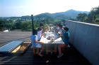 屋根の家｜住宅実績｜手塚建築研究所 works/house/yane-no-ie/img/004.jpg