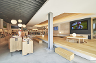 足と靴下の店　ごえん | 東海林健建築設... https://takerushoji.jp/wp-content/uploads/2021/10/HP-STK20210804_314-1.jpg