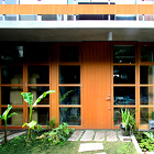 Y-House　ギャラリー　アトリエ　オ... SpaceFiles/03work/01juutaku/19Yhouse/19photo/04entorance-door.jpg
