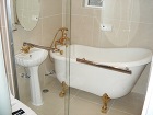 誰もが一度は憧れる?猫足バスタブの施工例