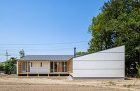 鴻巣の曲り家 | 中山秀樹建築デザイン事... https://nhaads.com/wp/wp-content/uploads/2017/09/kounosu_house_005-1-260x170.jpg